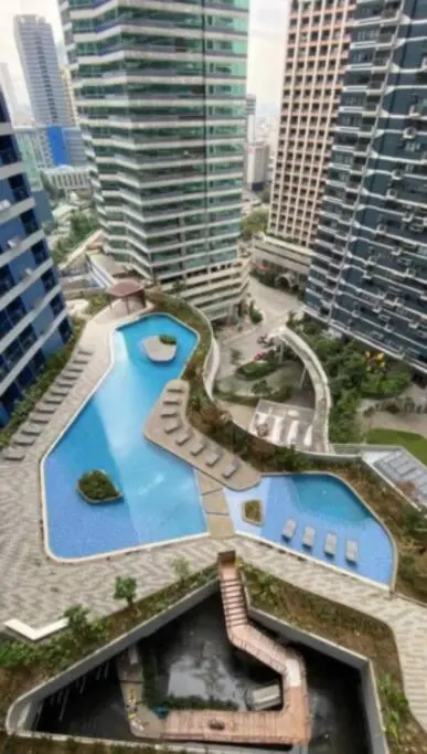 Image 5 of Great View 1 BR Condo in Makati near Trident Tower