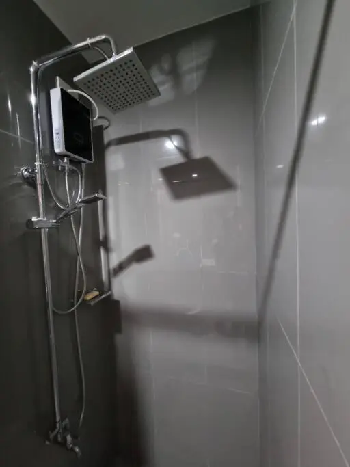 Image 4 of Great View 1 BR Condo in Makati near Trident Tower