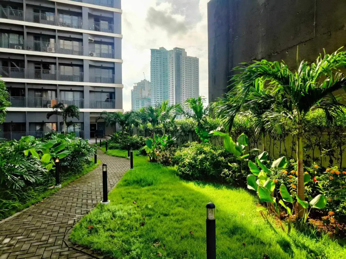 Image 6 of High Rise Condominium with Balcony, Pool, Gym, Skygarden, Grand lobby and Working Lounge 28F