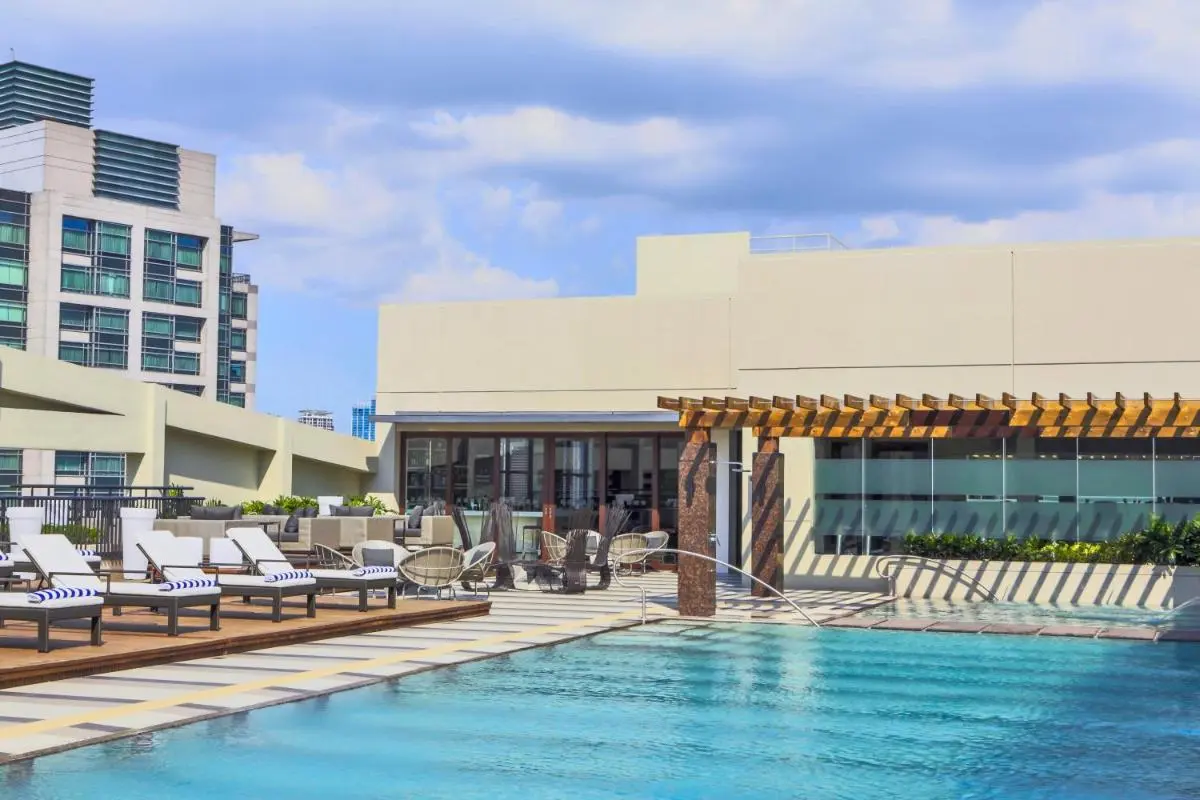 Image 3 of Holiday Inn & Suites Makati by IHG