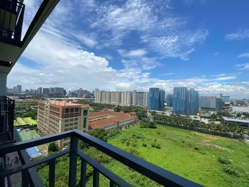 Image of HomeSuiteHome, Shore 3 Residences Moa Complex, Pasay City