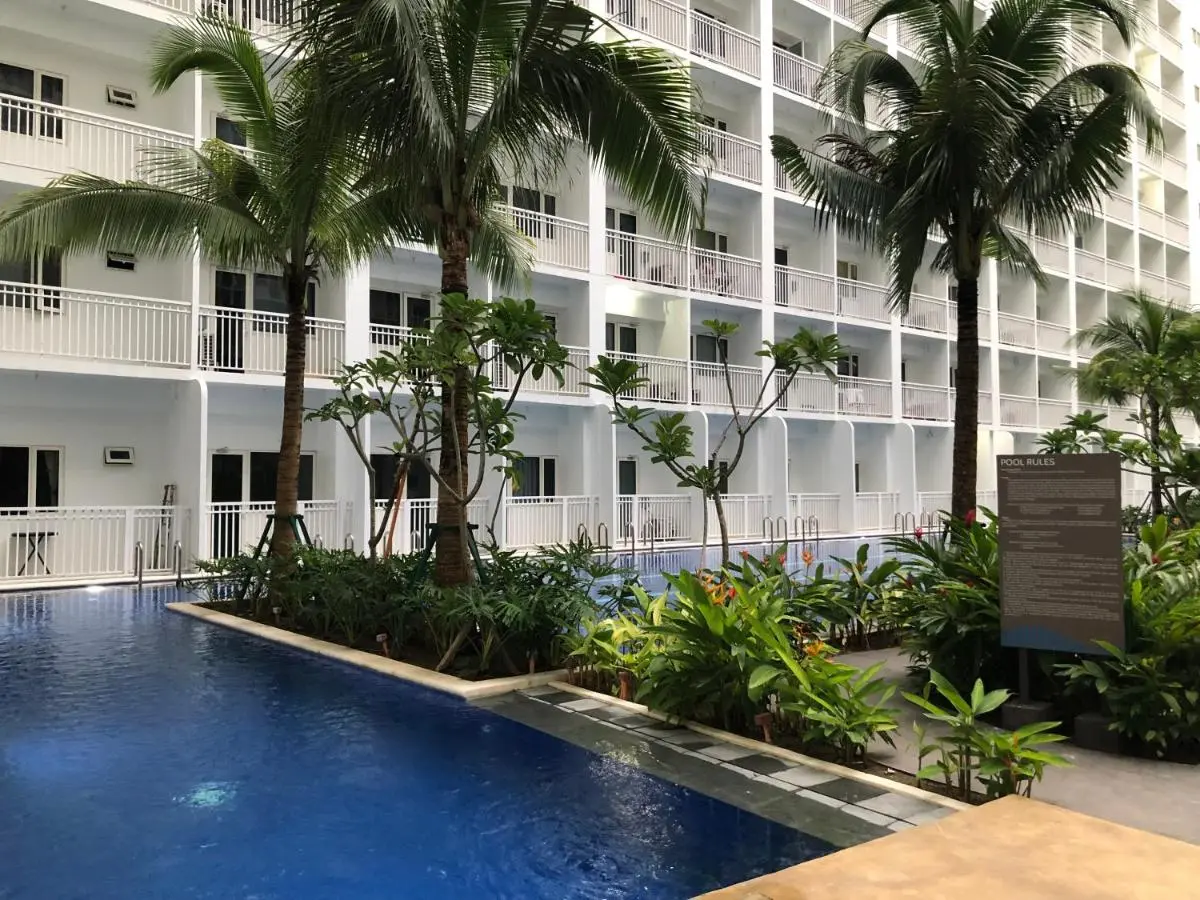 Image 3 of Home at Last, 1 Bedroom Pool View with Balcony