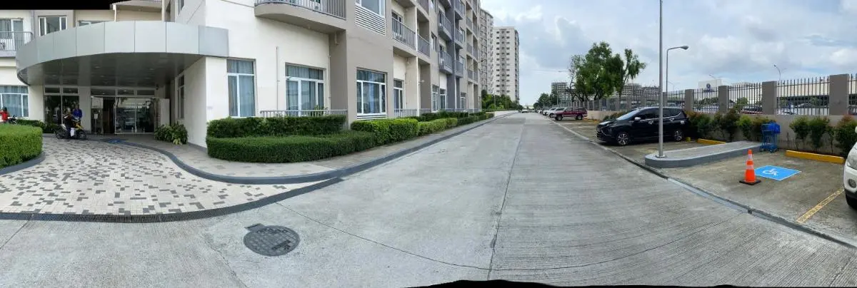 Image 6 of Hotel Luxury Twin Bed Room with Balcony Las Pinas-South Residence