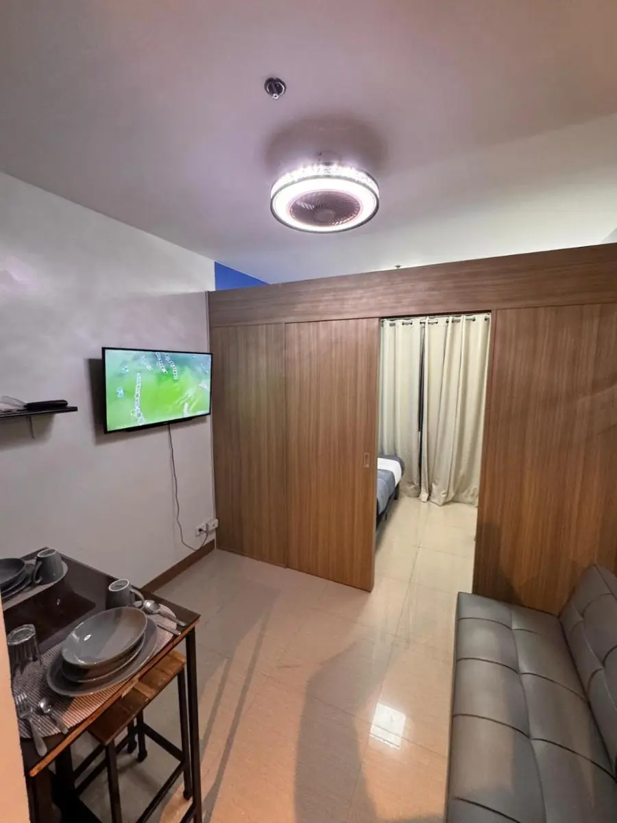 Image 2 of Iris Suites