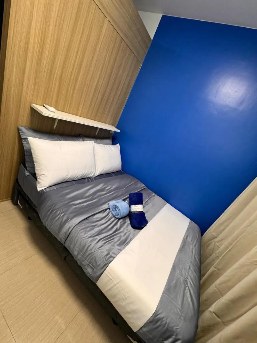 Image 3 of Iris Suites