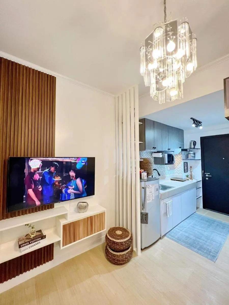 Image 2 of JA2 STAYCATION @TREES RESIDENCES