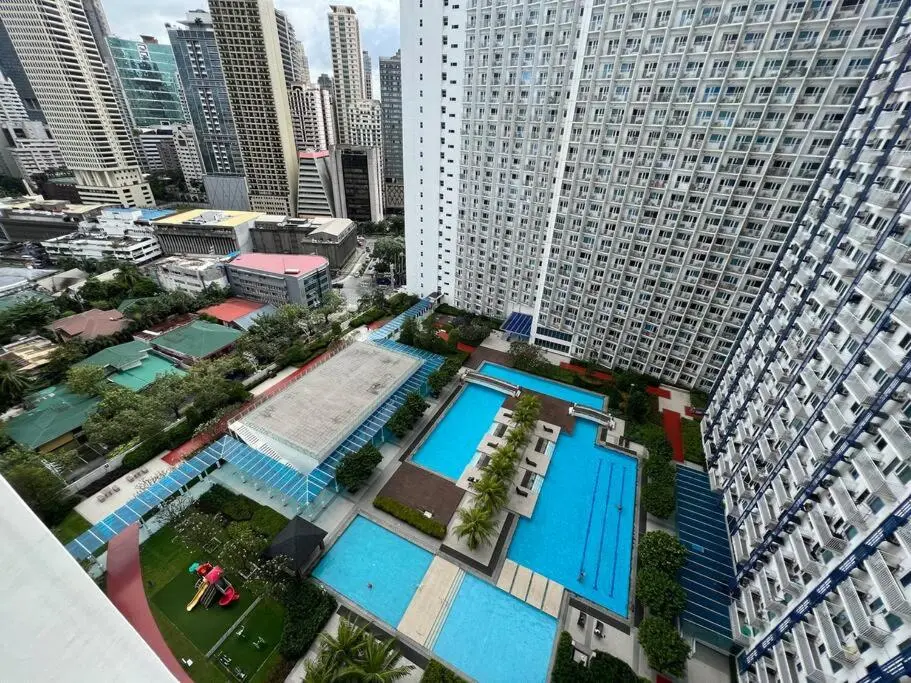 Image 3 of JAZZ Residences – 1 Bedroom with Balcony – Cable, Wifi & Netflix