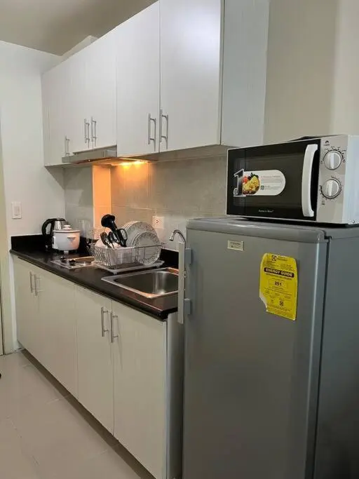 Image 4 of JAZZ Residences – 1 Bedroom with Balcony – Cable, Wifi & Netflix