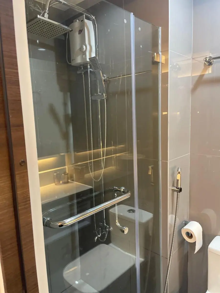 Image 3 of Josephine Suites In Makati with Parking