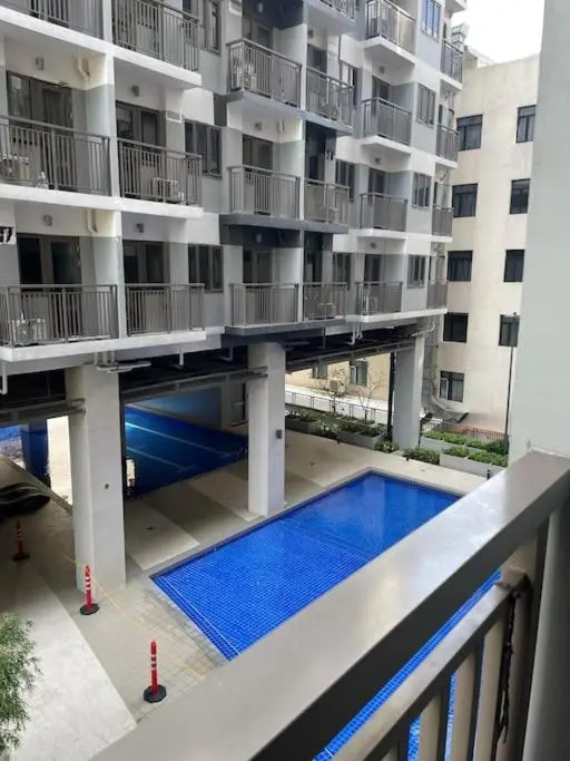 Image 3 of Juliš Apartment S residence- Moa complex pasay