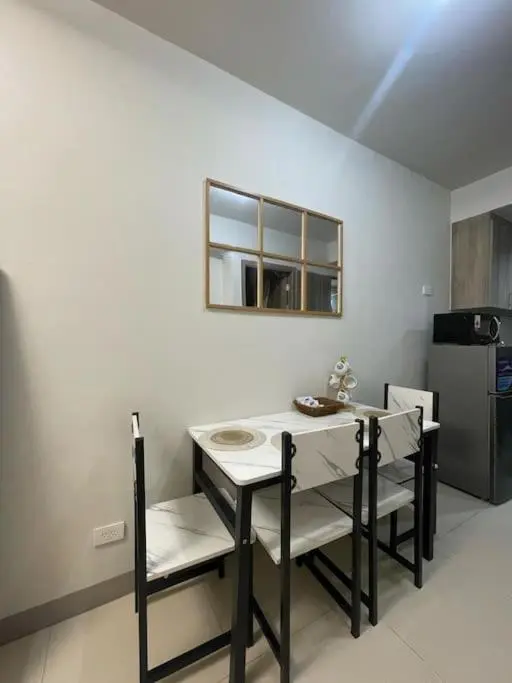 Image 4 of Juliš Apartment S residence- Moa complex pasay