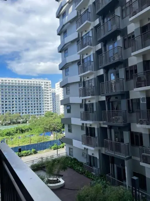 Image 6 of Juliš Apartment S residence- Moa complex pasay