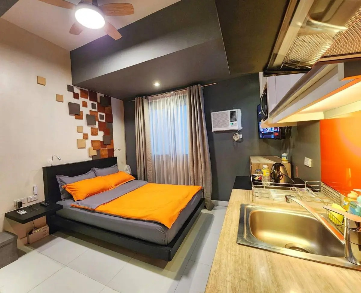 Image 6 of KL Tower Residences near Greenbelt Makati