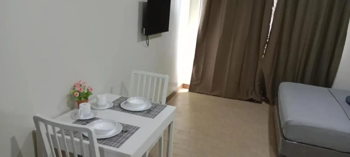 Image 6 of Kristal Place