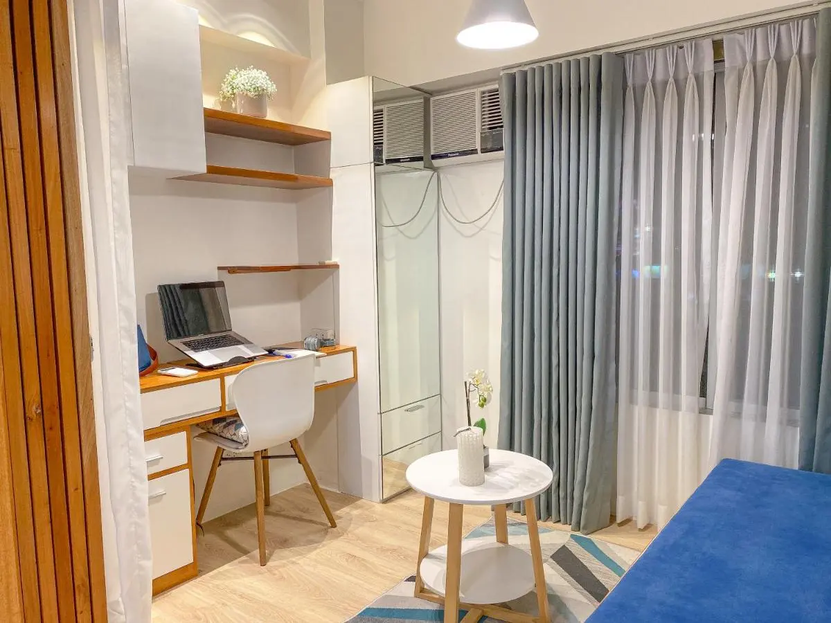 Image 5 of Large 1-Bedroom Condo 60sqm Makati Rockwell CBD Poblacion