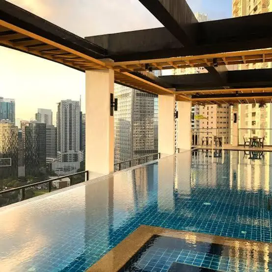 Image 4 of Luxe Suite Stays at Bonifacio Civic Center Tower
