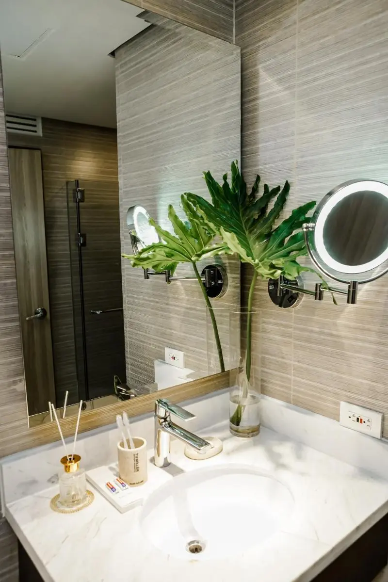 Image 3 of Luxe Suite at BCCT – BGC’s Prime Studio – Gym, Infinity Pool with breathtaking skyline view
