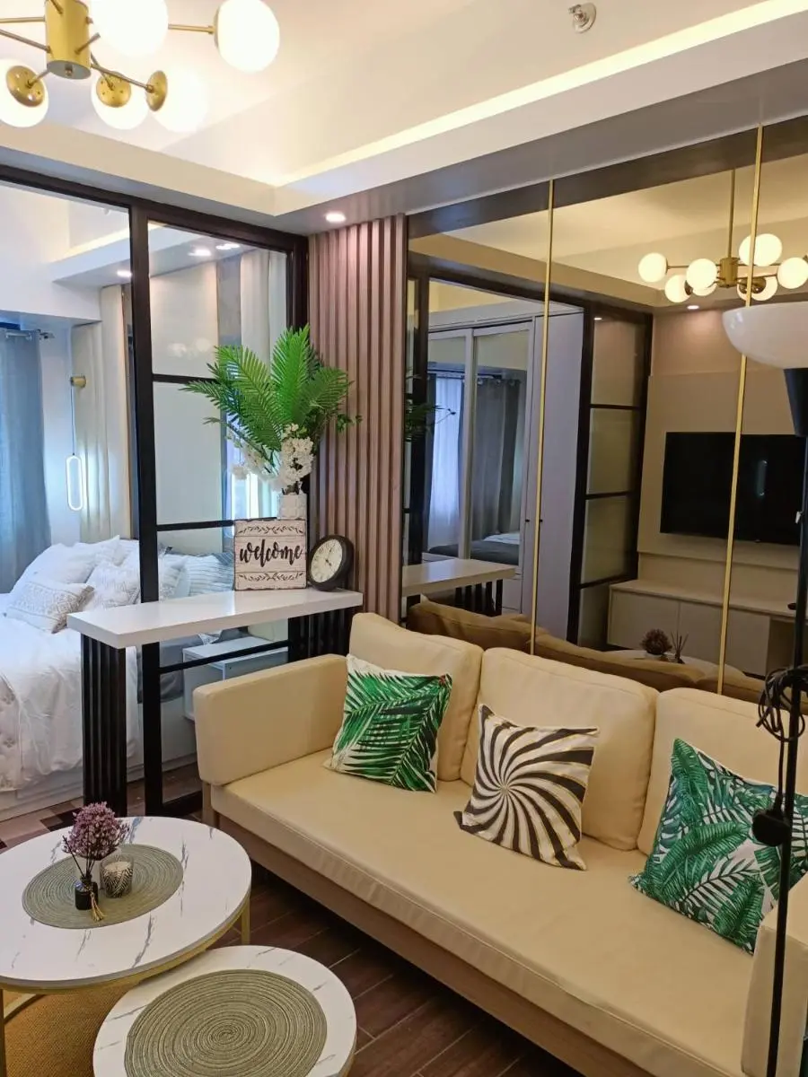 Image 3 of Luxurious Condotel at the heart of Makati