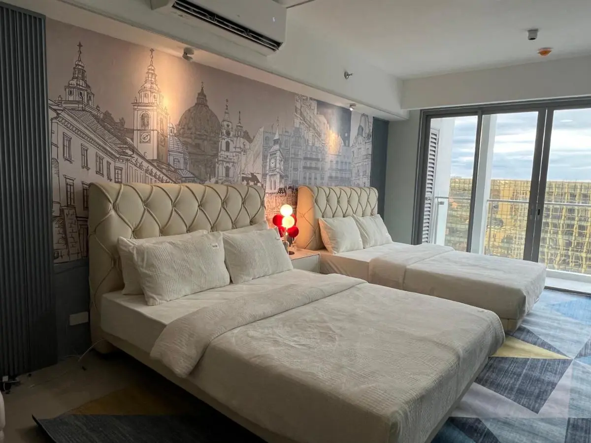 Image 1 of Luxurious European Style Penthouse Modern Apart ment Cross City of Dreams OKADA SOLAIRE MOA Airport