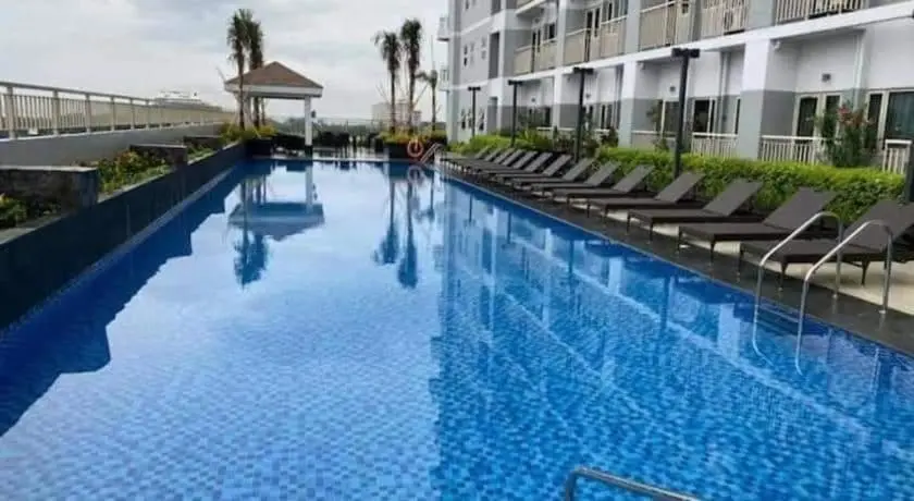 Image 2 of Luxurious Haven by the Bay – 2BR Near MOA PICC CCP