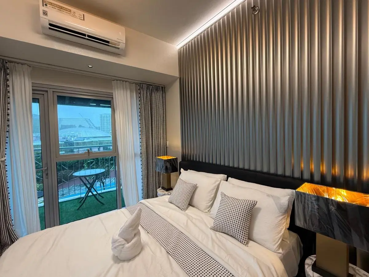 Image 1 of Luxury 2BR Condo Retreat Near Airports MOA Okada