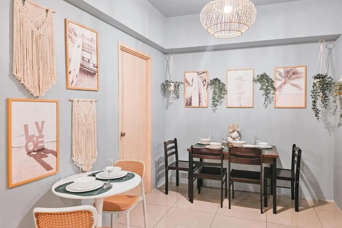 Image 4 of Luxury 2br in Makati with Billiard & Netflix