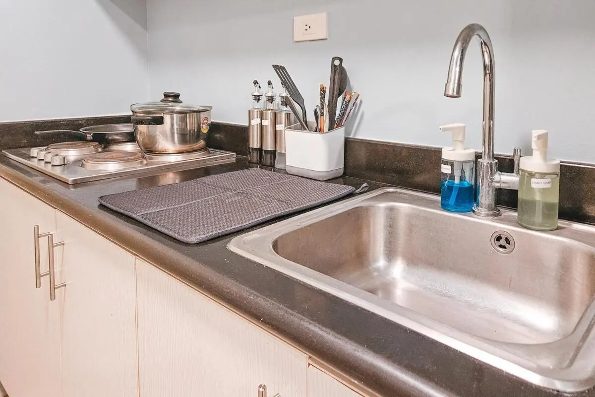 Image 2 of Luxury 2br in Makati with Billiard & Netflix