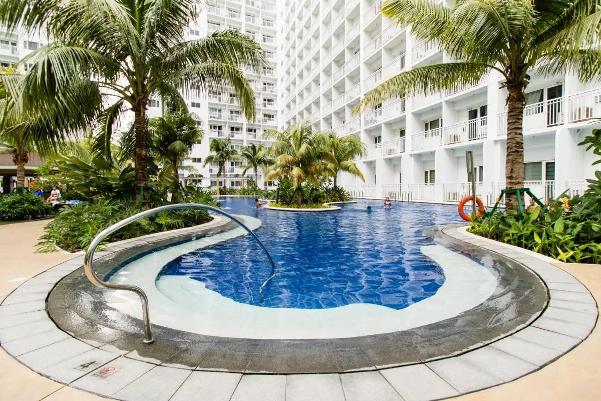 Image 3 of Luxury condo At Shore 1 Tower C1, Mall of Asia Complex Pasay City