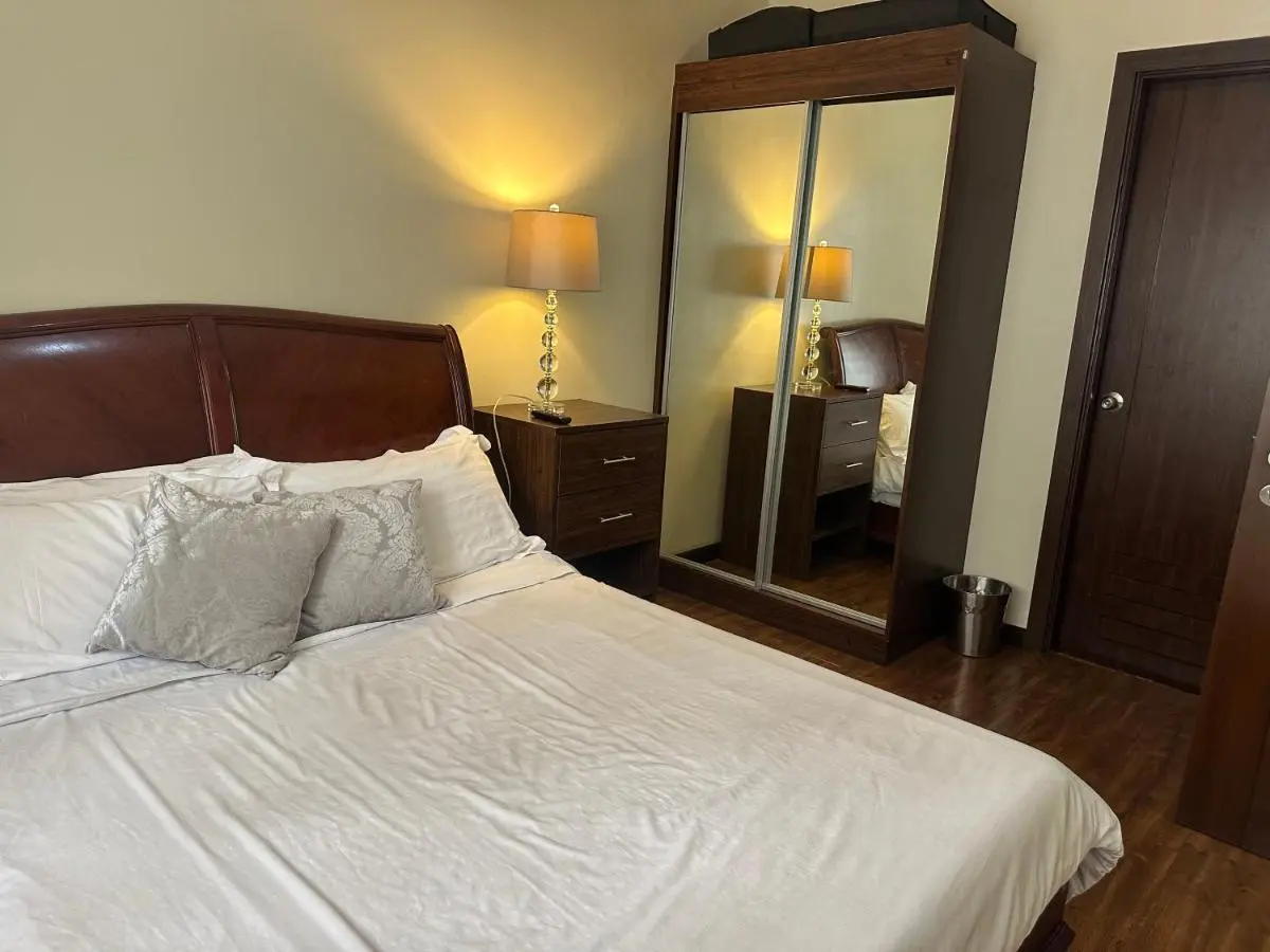 Image 1 of Luxury suite next to Shangrila and Westin Hotels