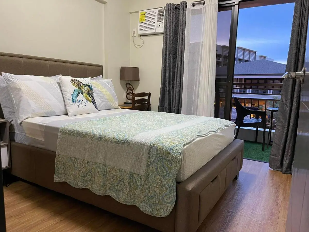 Image 1 of MaRoy Suites at Asteria Residences (Near NAIA with free Parking+Fiber Internet)