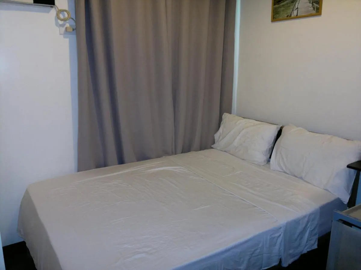 Image 1 of Makati Condo Edsa MRT Magallanes Station Chino Roces Ave cor EDSA IT Hub ONE Ayala Alphaland WiFi by 24K Residences