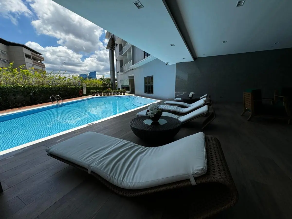 Image 2 of Makati apartment – Lush Residences