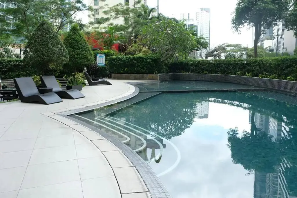 Image 2 of Marina- Avant BGC parking w fee