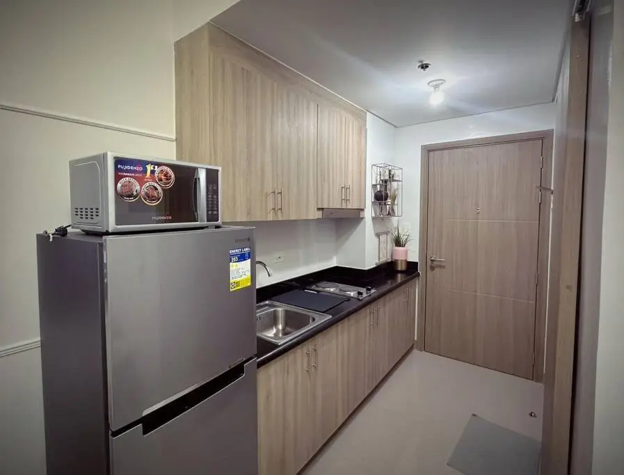 Image 2 of Mid-Century Extent Condo Unit @ Shore 2, MOA