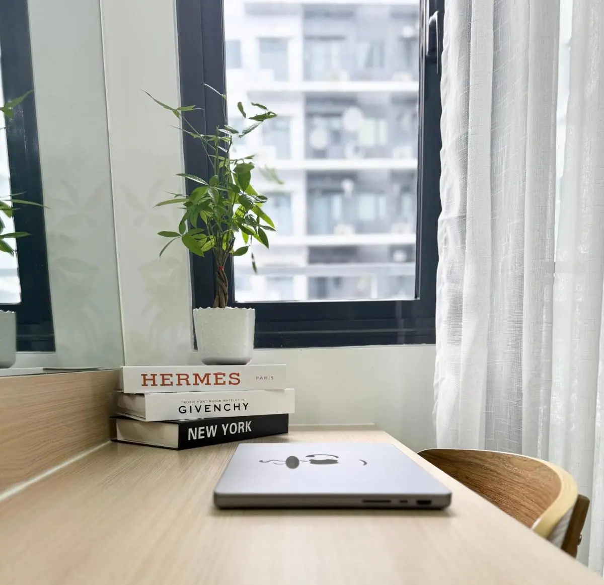 Image 1 of Minimalist Chic Condo near MOA-Shore3 Tower2