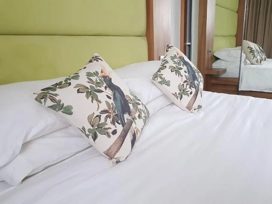 Image 1 of Modern 1BD Executive Suite, Netflix Wifi Pool Gym