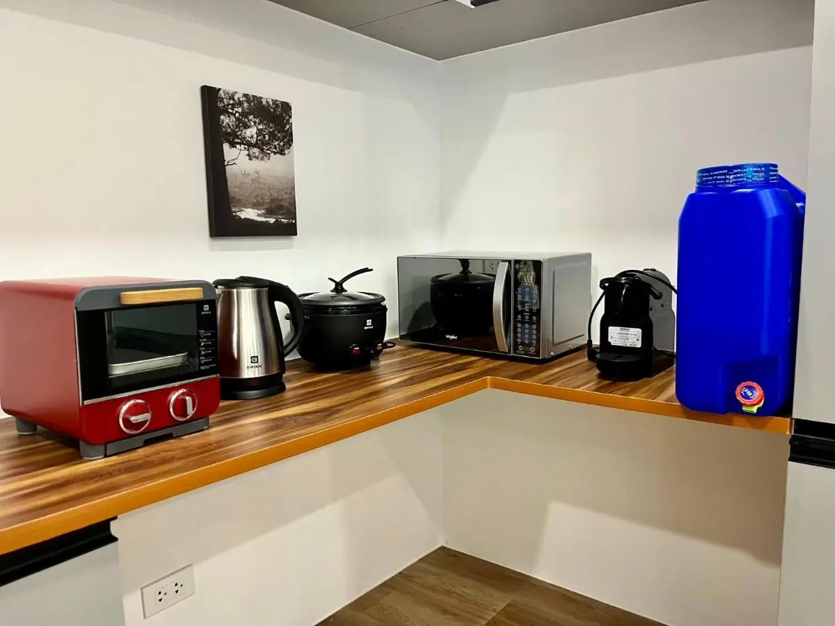 Image 2 of Modern 2BR in Central Makati! Netflix Wi-Fi Pool