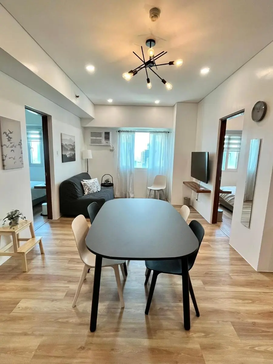 Image 6 of Modern 2BR in Central Makati! Netflix Wi-Fi Pool