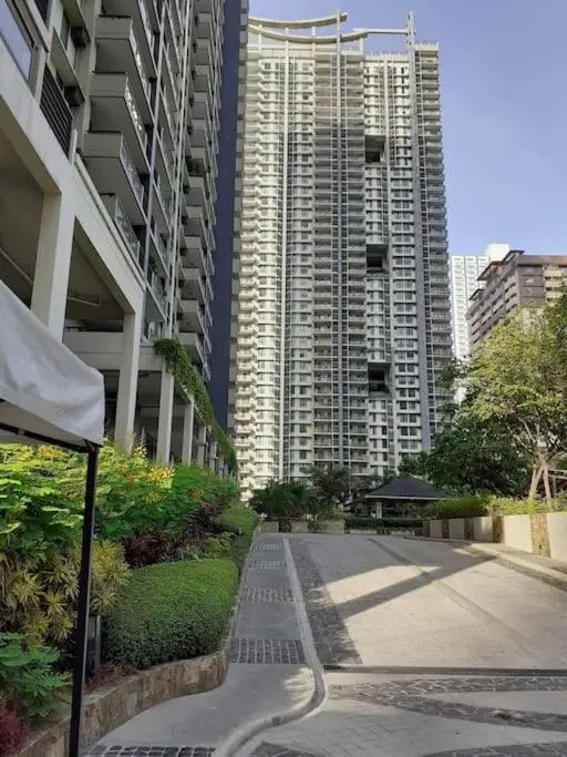 Image 5 of Modern Condo Apt in Flair Tower South, Mandaluyong