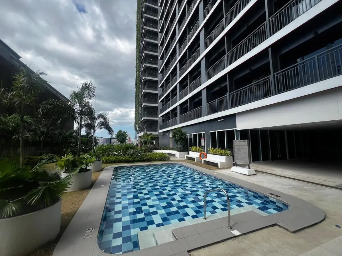 Image 1 of Modern Makati Condo with Balcony & Cityscape Views