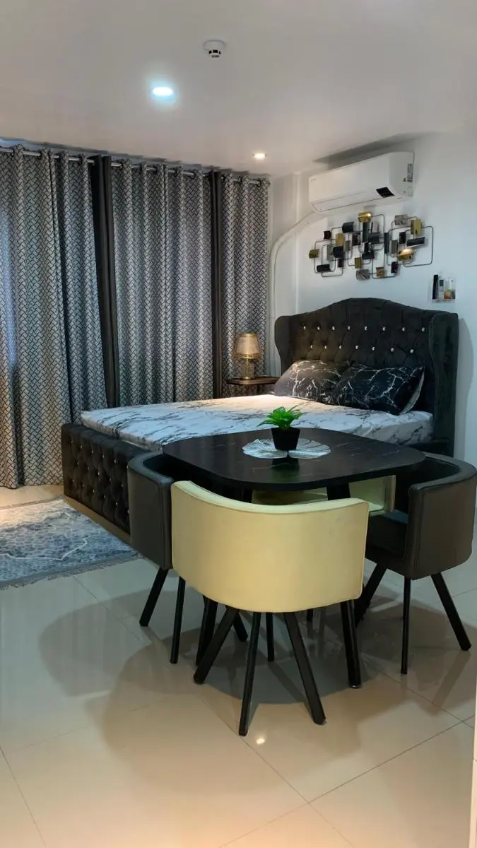 Image 6 of Modern Studio near LRT, MOA & Star City in Pasay