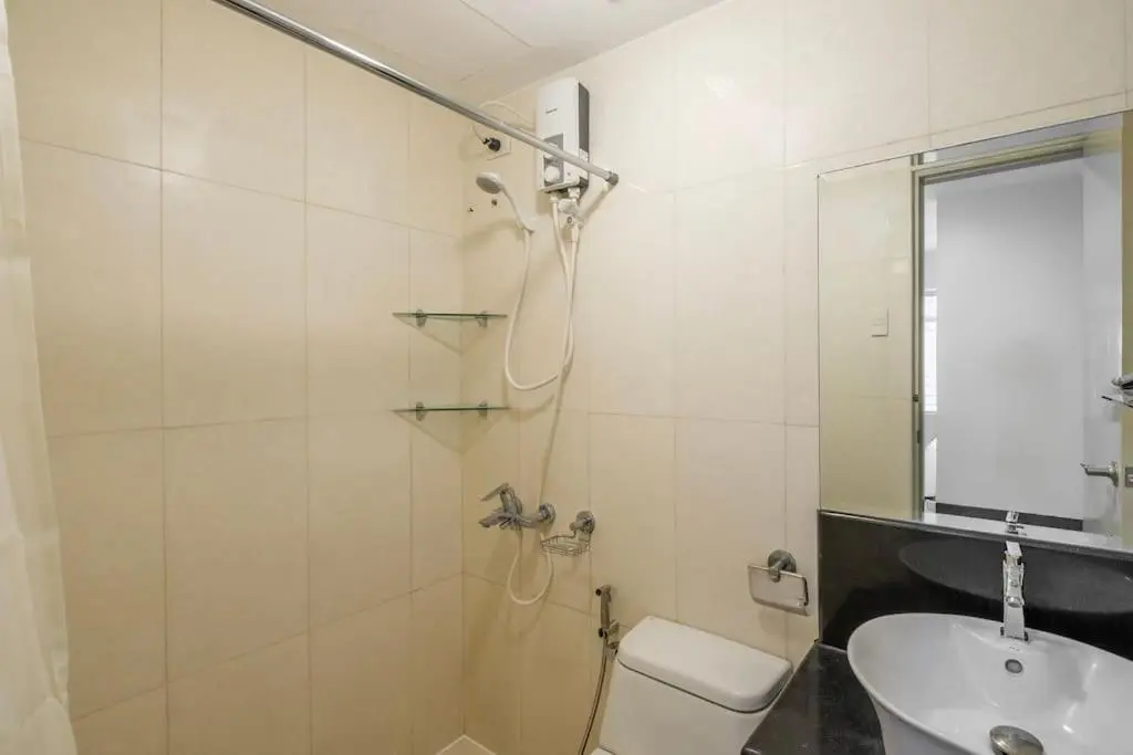 Image 1 of Modern Stylish Condo in Stamford McKinley Wi-Fi