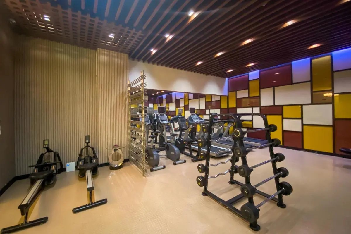 Image 4 of Modern Stylish Condo in Stamford McKinley Wi-Fi
