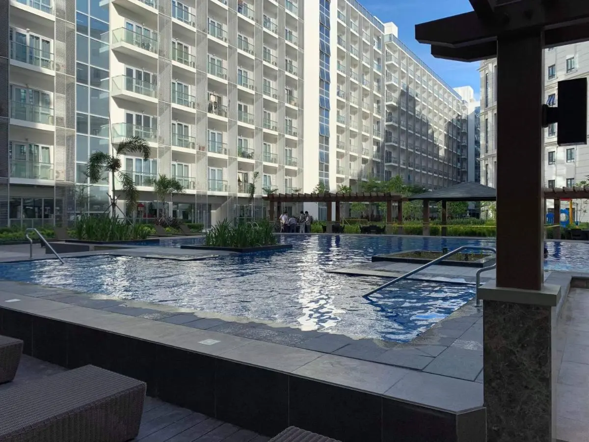 Image 2 of Modern and Cozy Studio near Airport Terminal 3
