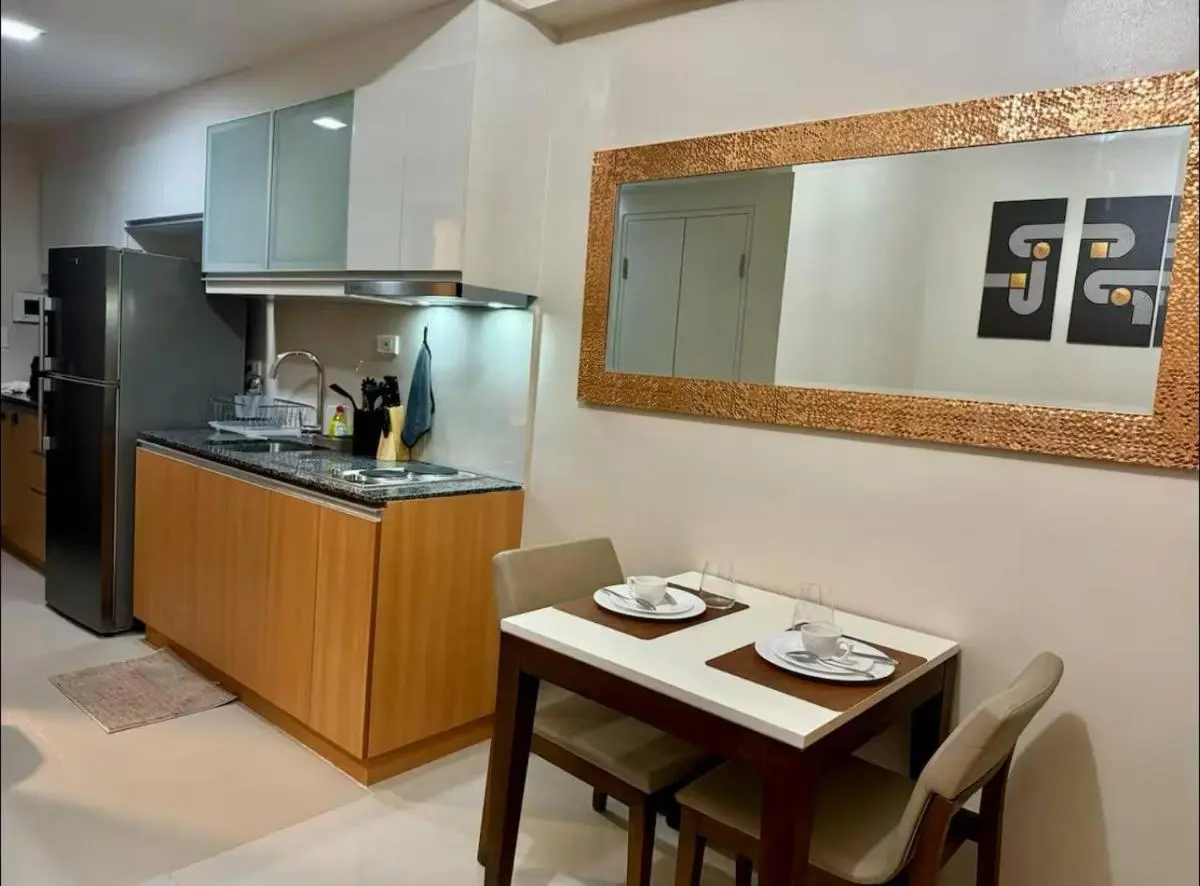 Image 4 of Modish 1BR One Uptown BGC direct to Uptown Mall