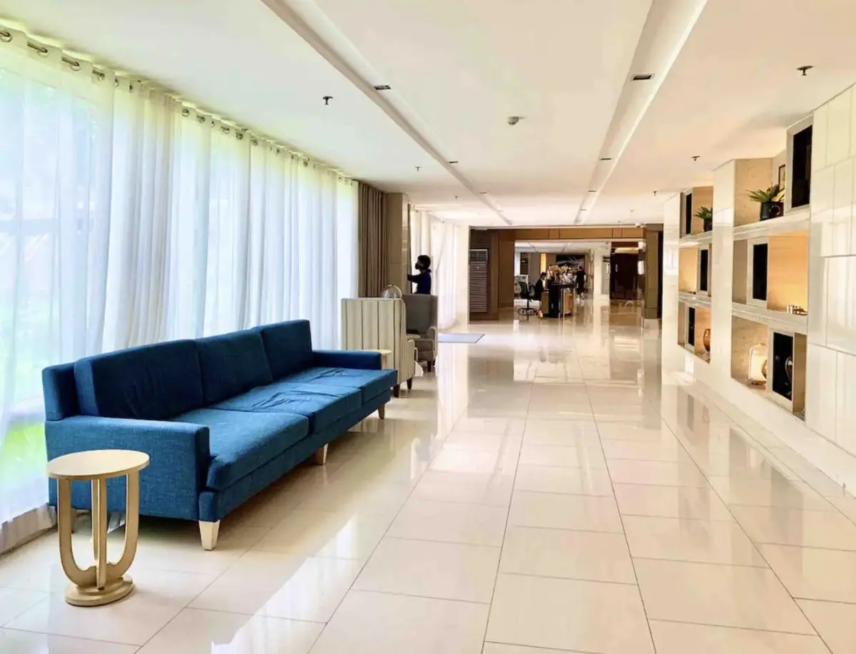 Image 1 of Near MOA Manila Bay Airport via NAIAX Balcony-Pool OR City View Netflix WiFi SHELL Residences