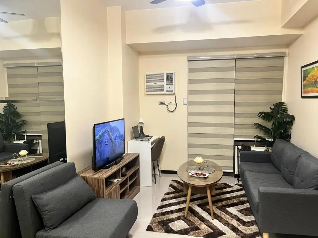 Image of New 1BR Condo in Pasay with Fast WiFi, Netflix, Free Pool and WFH ready Near SM Mall of Asia,NAIA and OKADA