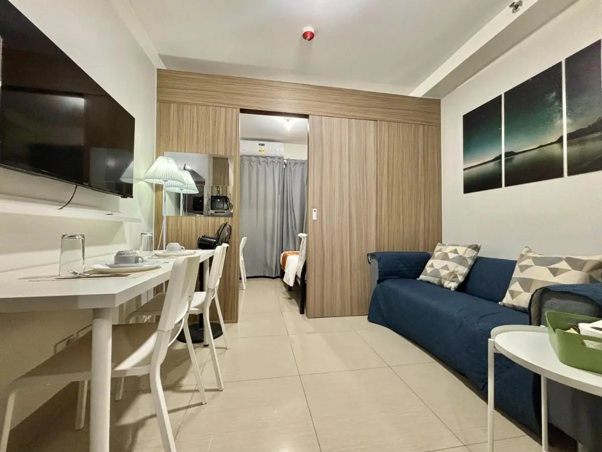 Image 4 of New Oasis Staycation Shore 2