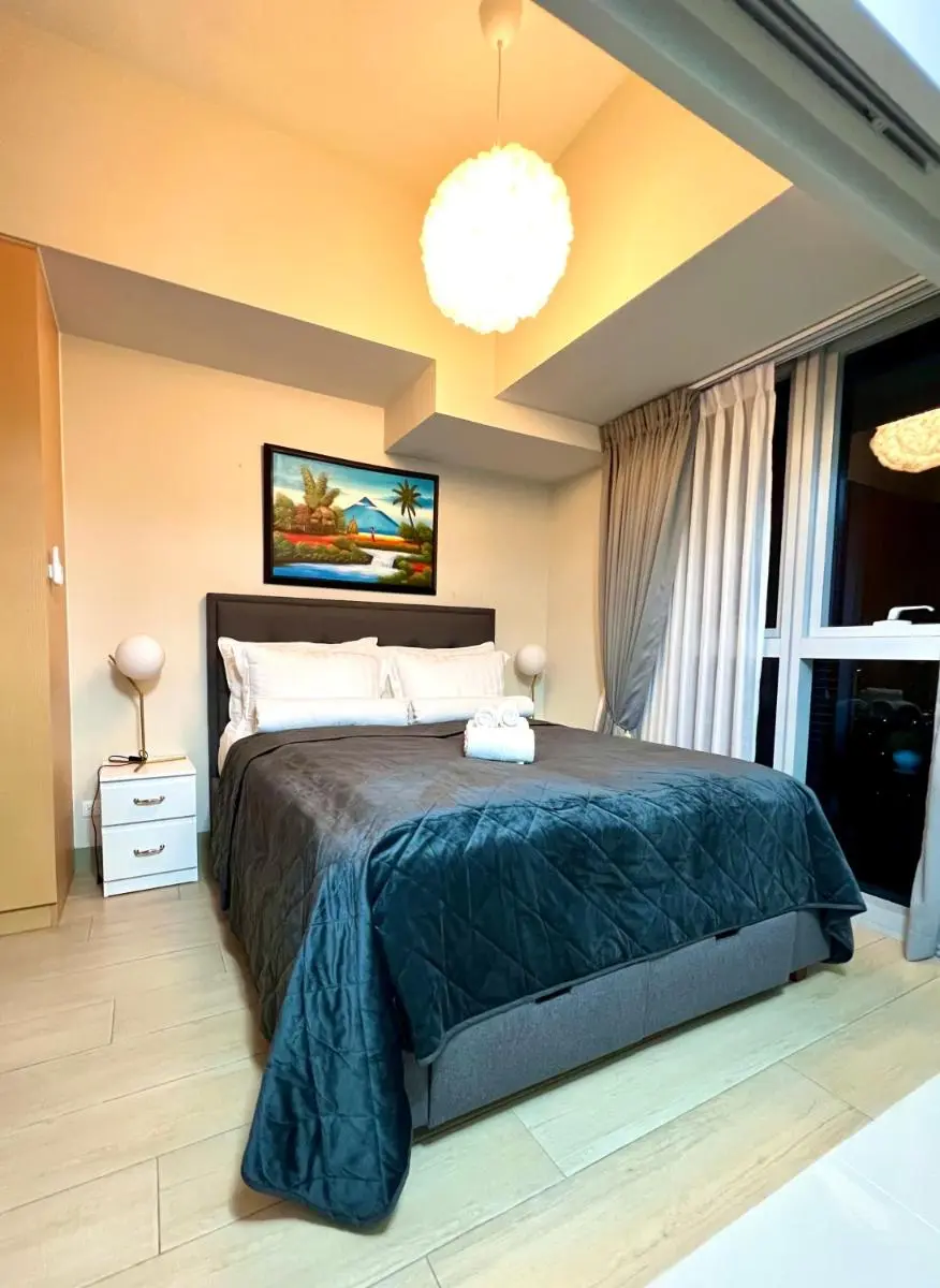 Image 3 of New & Modern Cozy 1BR w/ Balcony@BGC, WiFi 300MBPS