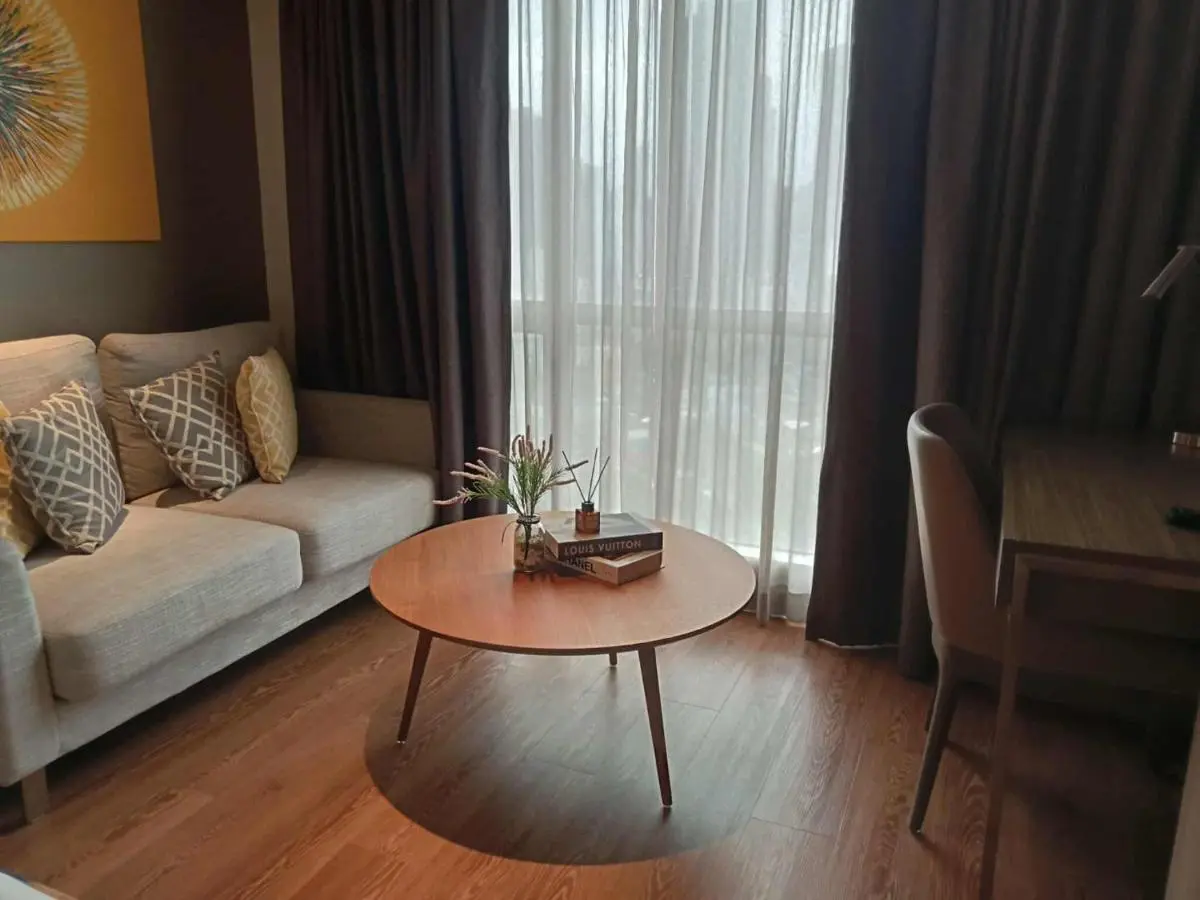Image 2 of Novotel Residence Hotel Manila by Jolly Luxe Suites at Acqua